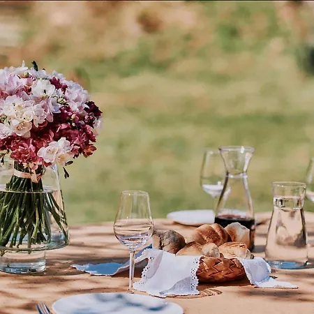 Epicos Farm, Your Away From Nogueira (Viana do Castelo)