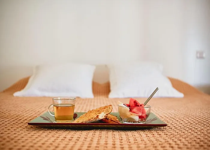 épicos House, Your Away From Home. * Nogueira (Viana do Castelo)